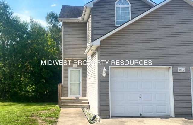 1010 Renee Lynde #D - 1010 Renee Lynde Drive, Pleasant Hill, MO 64080