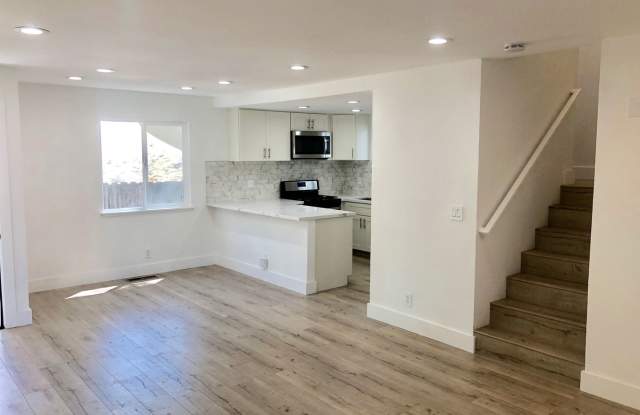 3 Bedroom Townhome For Rent photos photos