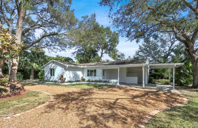 601 Paulina Road Gallery 4