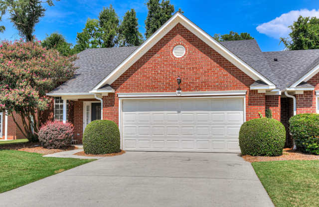134 Village Parkway Gallery 3