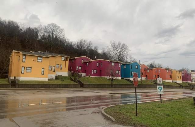 702 Wilkinson Boulevard unit: 2 photos photos