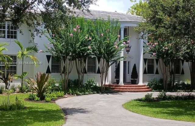 2828 Segovia St th 1, Coral Gables, FL 33134 Gallery 3