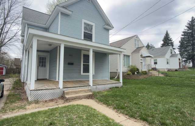 Updated 4-Bedroom Home! photos photos