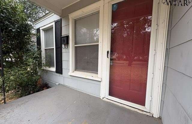 1626 ARDATH AVENUE Gallery 2