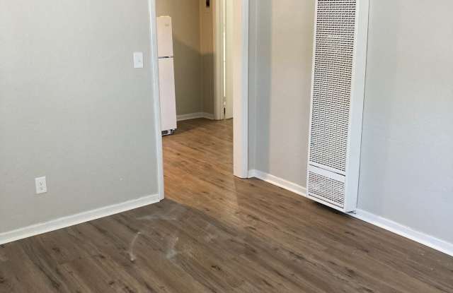 313 B Street - 11 Gallery 4