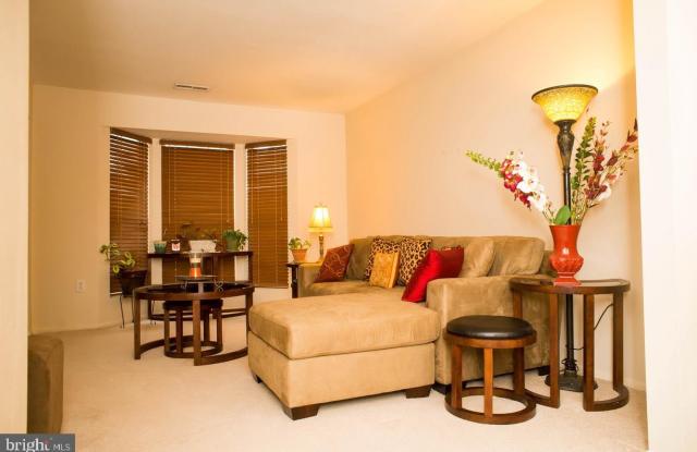 15624 EMERY COURT Gallery 3
