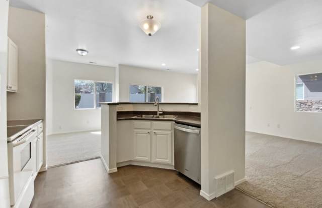 6647 W Merlot Way Gallery 4