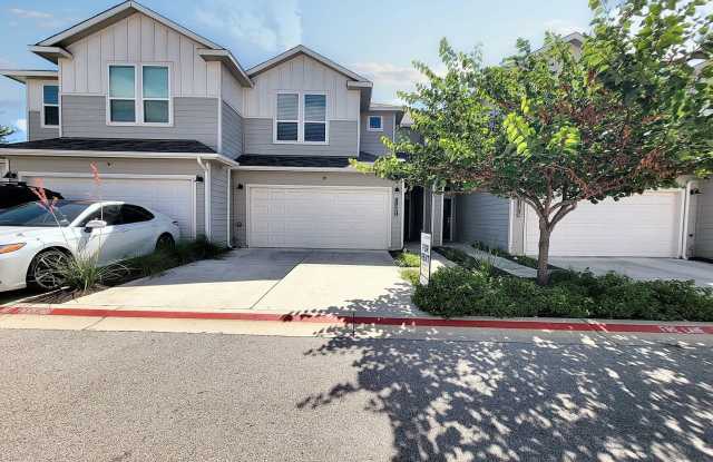 Modern 3/BR 2.5/Bath Home with Covered Deck  2-Car Garage photos photos