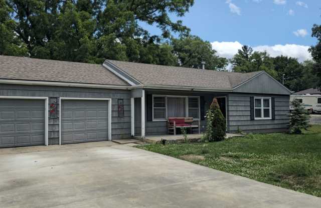 AVAILABLE NOW! Renovated SF in KCK - 1219 North 63rd Terrace, Kansas City, KS 66102