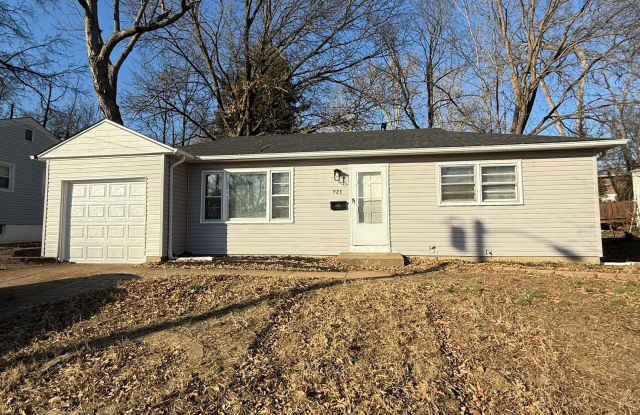 923 Highmont Dr photos photos