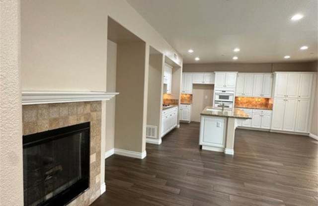 8296 East Loftwood Lane Gallery 2