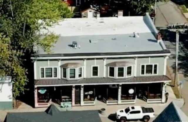 2114 Seneca Street photos photos