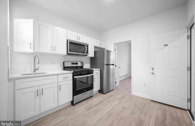 1418 W ERIE Avenue unit: 1 photos photos