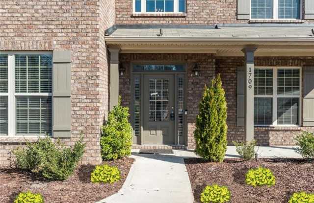 1709 Archer Estates Drive NW Gallery 3