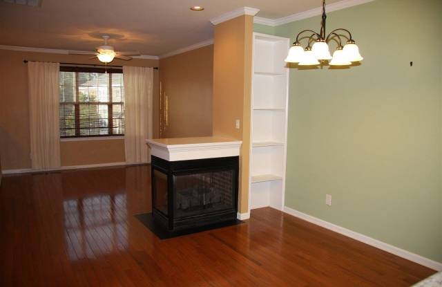 1045 Summerhouse Road Gallery 3