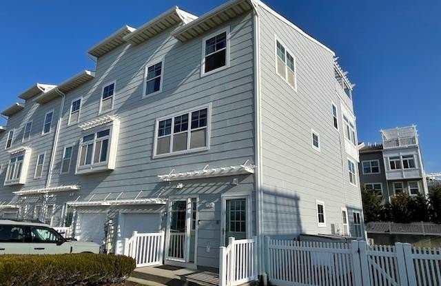 150 Beach 67th Street - 150 Beach 67th Street, Queens, NY 11692 150 Beach 67th Street - 150 Beach 67th Street, Queens, NY 11692