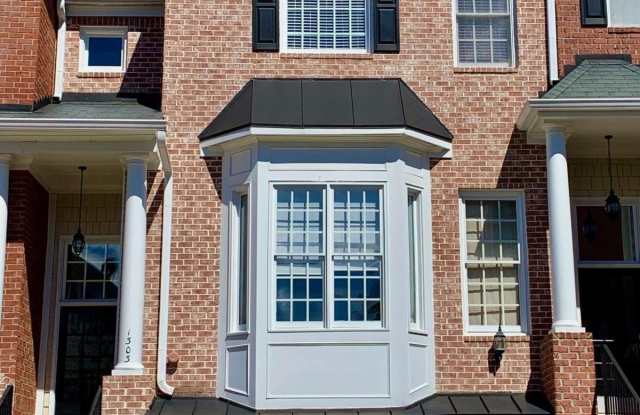 1303 Creekside Place SE - 1303 Creekside Place Southeast, Smyrna, GA 30082