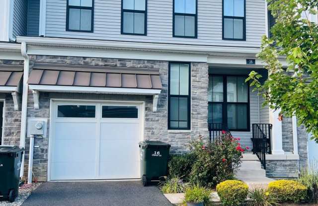 16 CLOVER LANE photos photos