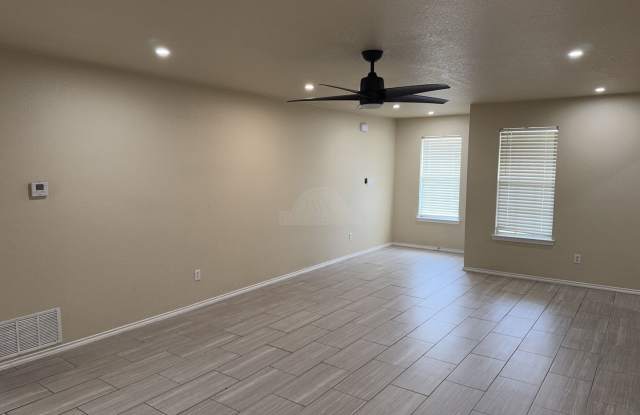 **1/2 off first months (prorate rent)** 2611 Littlewood Drive, Killeen Gallery 4