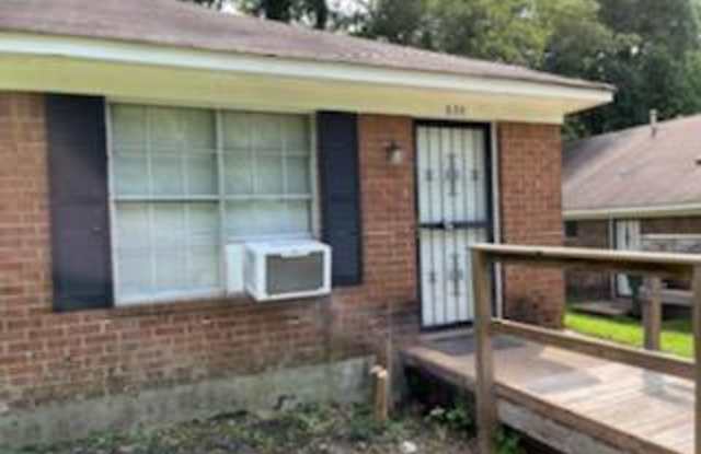 Available Now! MOVE IN SPECIAL HALF OFF FIRST MONTHS RENT! photos photos