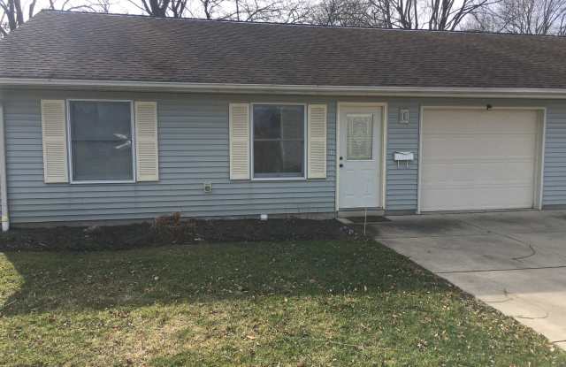 122 Tiffin Avenue Gallery 2