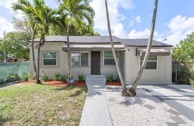 1810 NW 47th St photos photos