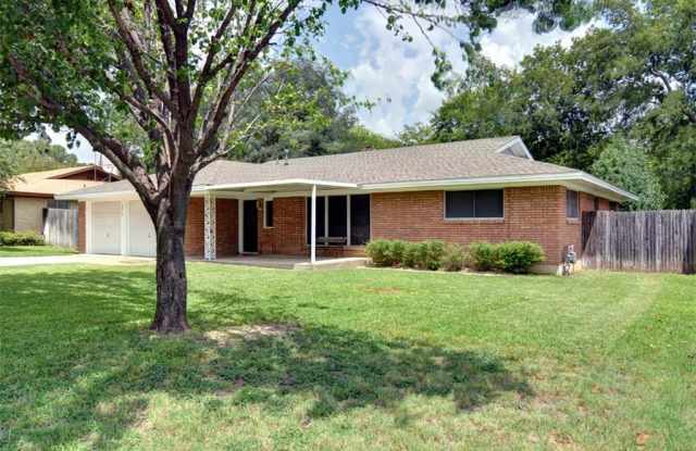 3909 Willow Bend Road Gallery 3