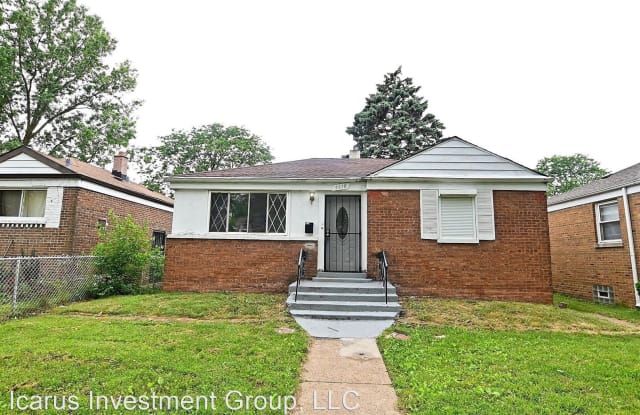 9910 S Paxton Ave - 9910 South Paxton Avenue, Chicago, IL 60617