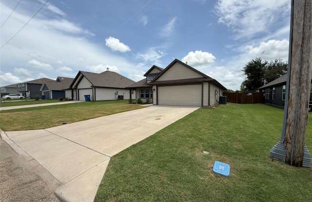 305 Sunnyside Drive Gallery 2