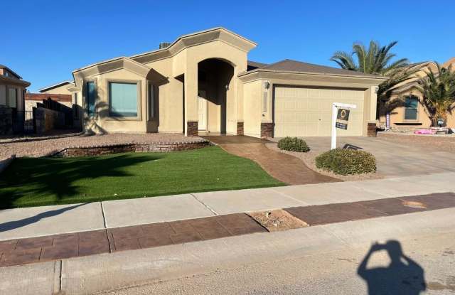 Amazing 3 bedroom 2 bath home in East El Paso! photos photos