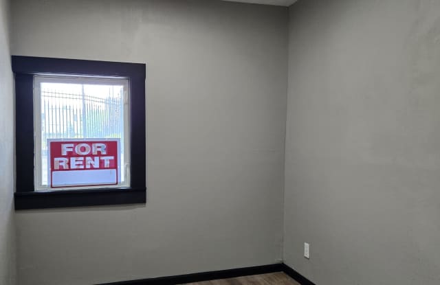 2605 West 18th Street Gallery 2