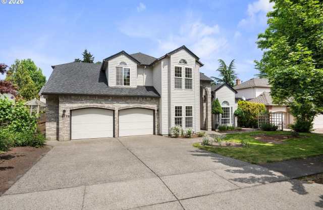 Spacious & Bright 5-Bedroom Beaverton Home with Fenced Yard photos photos Spacious & Bright 5-Bedroom Beaverton Home with Fenced Yard photos photos