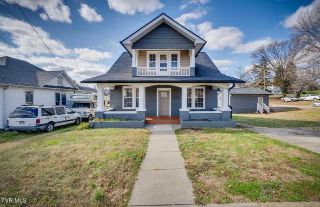 628 Fairview Avenue photos photos