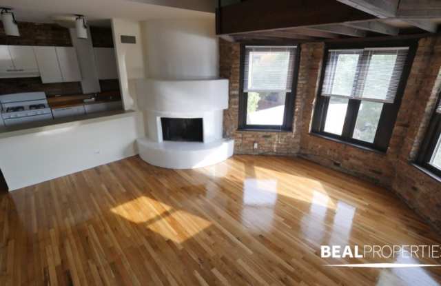 558 W Wellington Ave photos photos