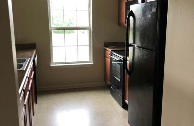 706 Chatham Court - 1 Gallery 3