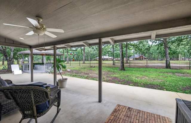 127 Pinnacle Club Drive Gallery 1