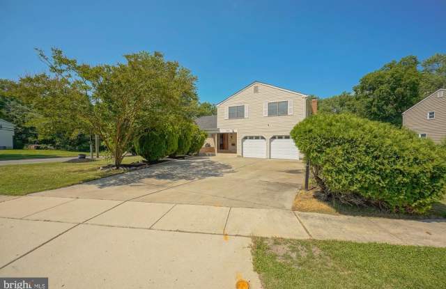 701 CRESTBROOK AVE photos photos