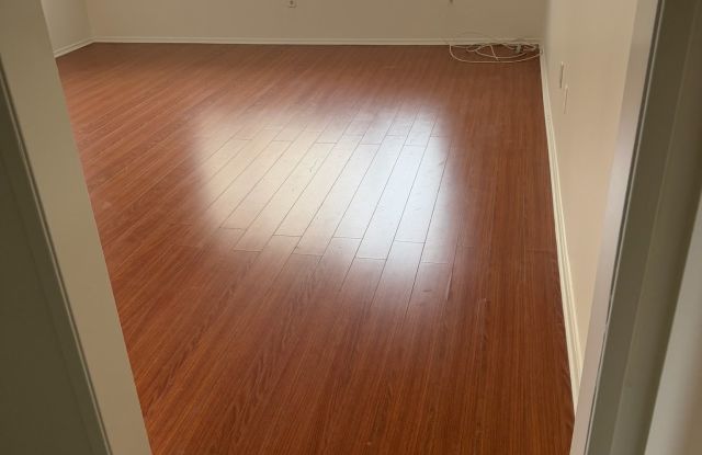 2221 Curtis Avenue Gallery 2