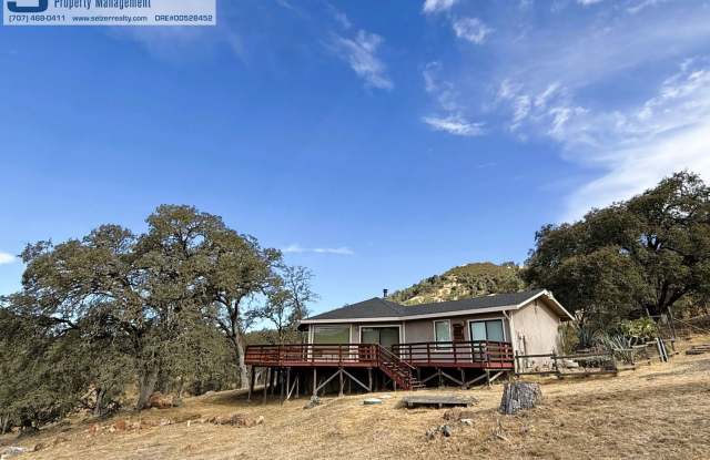 Spacious & well-equipped custom 2 bd. country home! photos photos