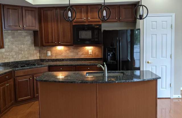 42467 REDSTONE TERRACE Gallery 4