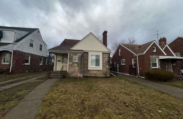 Charming 3 Bedroom Bungalow photos photos