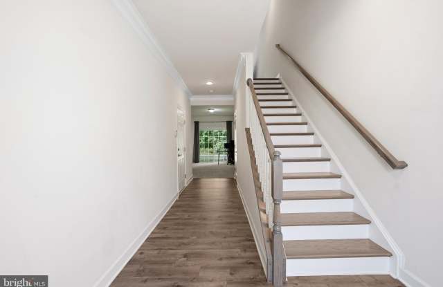 6073 CAMERONS FERRY Drive Gallery 2