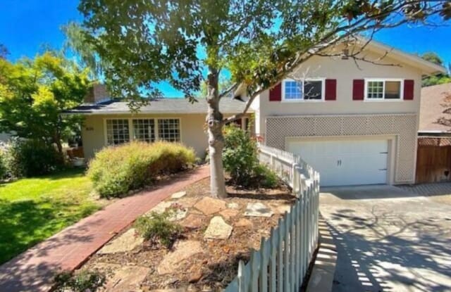 1634 Laurel Ave - 1634 Laurel Avenue, Solvang, CA 93463