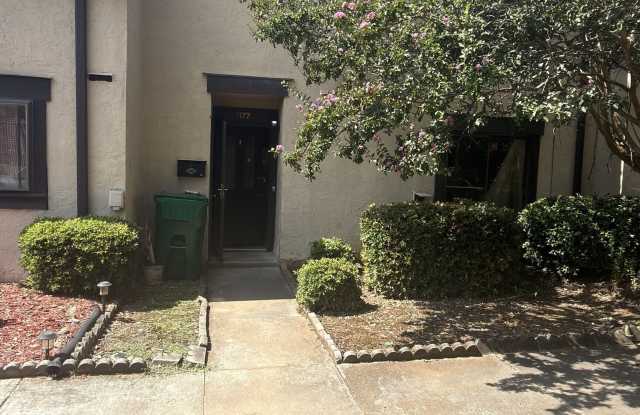 177 Tiburon Drive Gallery 1