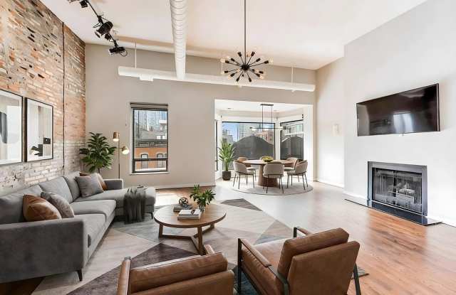 503 N Wells Street Gallery 2