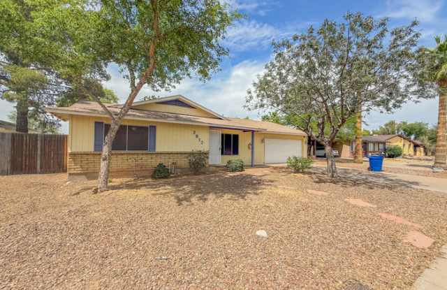 2812 South Cottonwood Drive photos photos