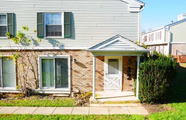 Move-In Ready 2-Bedroom End-Unit Townhouse Condo- Reisterstown, MD photos photos