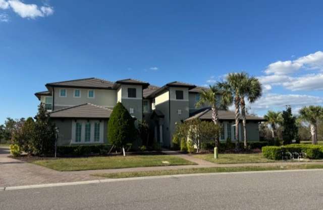 JUST LISTED! -3/2 COACH HOME - COUNTRY CLUB EAST - NICE!! photos photos