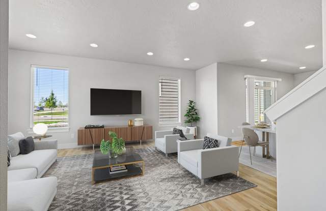 Perfectly designed 5-bedroom, 3-bath single family home Gallery 3