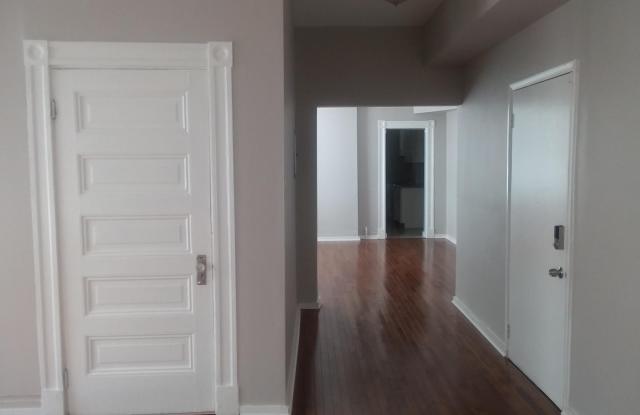 2012 MOUNT ROYAL photos photos